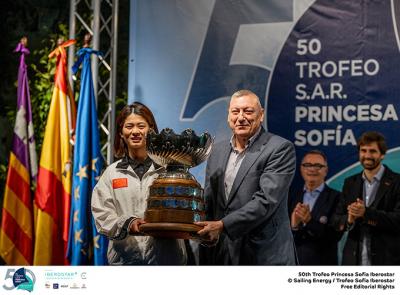 La regatista china Yue Tan, vencedora absoluta del 50 Trofeo Princesa Sofía Iberostar