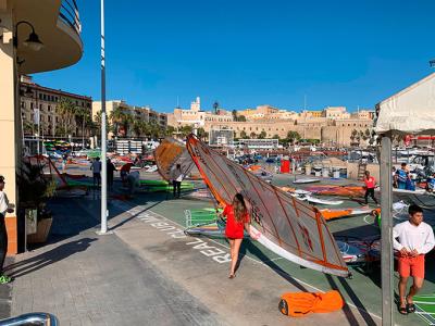 La segunda jornada de la Copa de España de Windsurf en Melilla concluyó en blanco La segunda jornada de la Copa de España de Windsurf en Melilla concluyó en blanco