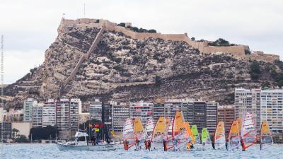 La Semana Náutica de Alicante ya tiene a sus primeros campeones La Semana Náutica de Alicante ya tiene a sus primeros campeones
