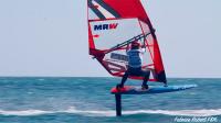 La windsurfista Blanca Alabau se convierte en la mujer más rápida del mundo en WindFoil en mar abierto