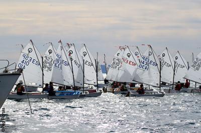 La XLVII Semana Náutica de Alicante ha completado su primera jornada La XLVII Semana Náutica de Alicante ha completado su primera jornada
