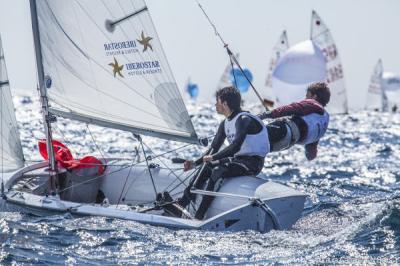 Las tripulaciones mallorquinas dominan el Campeonato España 420 en El Balís Las tripulaciones mallorquinas dominan el Campeonato España 420 en El Balís