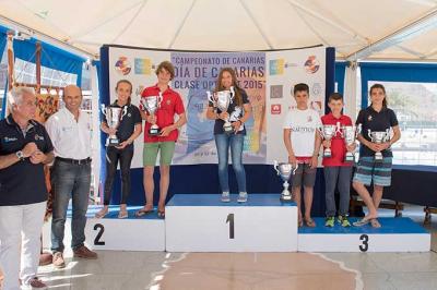 Laura Escuder Diez gana el Campeonato de Canarias de Optimist Laura Escuder Diez gana el Campeonato de Canarias de Optimist