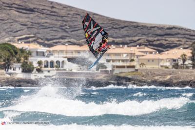 Liam Dunkerbeck deja su huella en El Médano Liam Dunkerbeck deja su huella en El Médano
