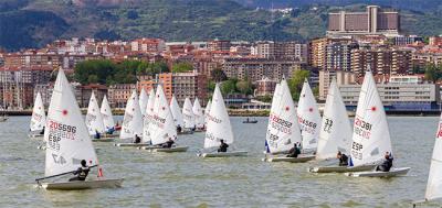 Llega la última prueba de la temporada de vela ligera en el Abra bilbaina Llega la última prueba de la temporada de vela ligera en el Abra bilbaina