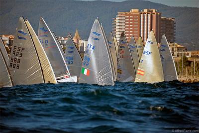 Los alemanes Diesch/Autenrieth (470 M) y el balear Ponseti (Laser Radial M) líderes invictos en la Christmas Race