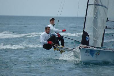 Los Alonso empiezan el Europeo de 49er cerca del podio Los Alonso empiezan el Europeo de 49er cerca del podio
