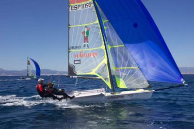 Los Alonso escalan dos puestos en el Mundial de 49er. Echávarri y Rivero siguen en una apretada lucha por la plaza olímpica Los Alonso escalan dos puestos en el Mundial de 49er. Echávarri y Rivero siguen en una apretada lucha por la plaza olímpica