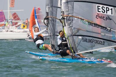 Los anfitriones mandan en los campeonatos de España de Windsurf Los anfitriones mandan en los campeonatos de España de Windsurf