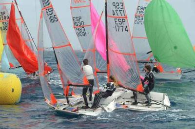 Los regatistas catalanes dominan las plazas de podium del Campeonato de España de Vela clase 29er Los regatistas catalanes dominan las plazas de podium del Campeonato de España de Vela clase 29er