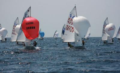 Los rivales se acercan en el 46 Gran Día de la Vela – Bufete Frau Los rivales se acercan en el 46 Gran Día de la Vela – Bufete Frau