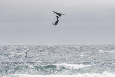 Mar de Arce y Julien Rattotti, campeones del mundo de Wingfoil Big Air en Gran Canaria Mar de Arce y Julien Rattotti, campeones del mundo de Wingfoil Big Air en Gran Canaria
