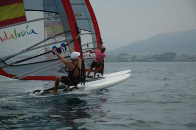 Marina Alabau se afianza al frente de la tabla del Mundial de RS:X