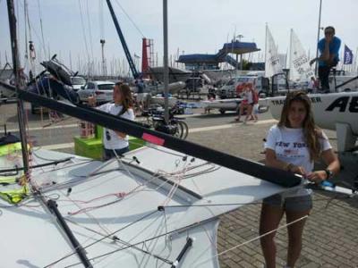 María Cantero y Ana Hernández, quintas (igualadas con las terceras) en el Mundial juvenil de 49er FX María Cantero y Ana Hernández, quintas (igualadas con las terceras) en el Mundial juvenil de 49er FX