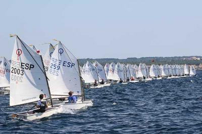 María Perelló se exhibe en la primera jornada del Trofeo BMN Sa Nostra Caser en Can Pastilla María Perelló se exhibe en la primera jornada del Trofeo BMN Sa Nostra Caser en Can Pastilla