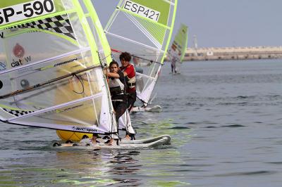 Melilla decide los nuevos campeones de la Copa de España de windsurf