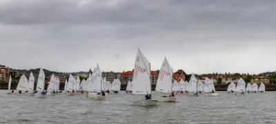 Nueva Regata OptiGetxo en el Abra Nueva Regata OptiGetxo en el Abra