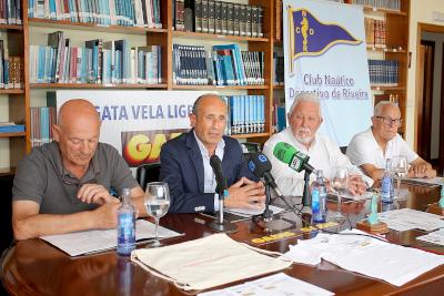 Náutico de Riveira y Gadis fomentan la vela infantil y juvenil transformando su regata de Cruceros a los Optimist e ILCA 4 Náutico de Riveira y Gadis fomentan la vela infantil y juvenil transformando su regata de Cruceros a los Optimist e ILCA 4