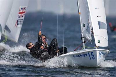 Onán Barreiros y Juan Curbelo dan el salto dorado y se posicionan líderes en el 470 de la Delta Lloyd Regatta Onán Barreiros y Juan Curbelo dan el salto dorado y se posicionan líderes en el 470 de la Delta Lloyd Regatta