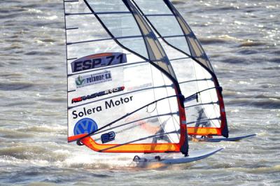Pablo Ania oro en la Copa Ibérica de Fórmula Windsurfing Pablo Ania oro en la Copa Ibérica de Fórmula Windsurfing