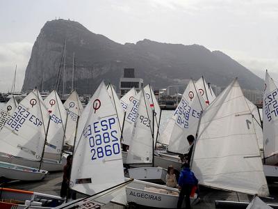 Pablo Flethes  del club de Mar de Puerto Sherry se adjudica  el provincial de optimist  de Cádiz