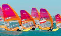 Pleno en la bahía de Cádiz para el arranque de la Regata de Año Nuevo