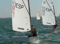 Podio en el CN Elcano para Benito Garcia (CN El Trocadero), Laura Martinez y Pablo Flethes (CM Puerto Sherry)   