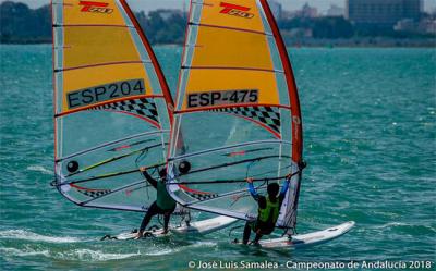 Puerto Real descubre cuatro nuevos campeones de Andalucía de Windsurf Puerto Real descubre cuatro nuevos campeones de Andalucía de Windsurf