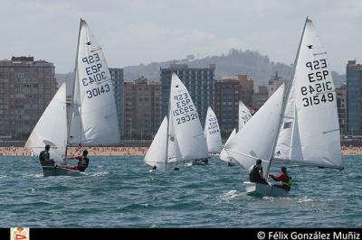 Quinta y última jornada del Trofeo de Verano de Vela Ligera del Real Club Astur de Regatas. Quinta y última jornada del Trofeo de Verano de Vela Ligera del Real Club Astur de Regatas.