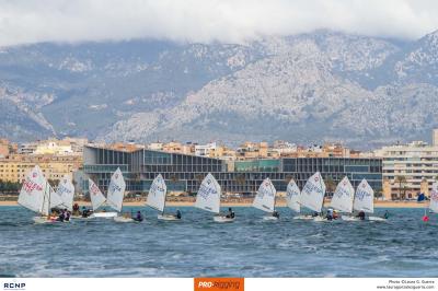 Rachas de 26 nudos en el estreno de la regata Pro-Rigging