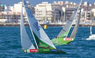 Rafa Andarias toma el mando de la flota española de los los 2.4mR en el Sofía Rafa Andarias toma el mando de la flota española de los los 2.4mR en el Sofía