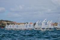 Ribeira brilla en la jornada inaugural  de la Regata Cenor de optimist de Baiona