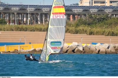 Robles y Codina debutan mañana en la GAES Christmas Race de Palamós arrancando así su primera temporada en la clase 49er Robles y Codina debutan mañana en la GAES Christmas Race de Palamós arrancando así su primera temporada en la clase 49er