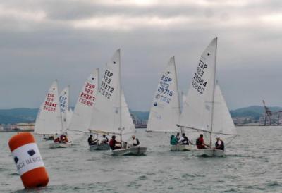 Santander homenajes a sus olímpicos. El Master de snipe inicia la competición Santander homenajes a sus olímpicos. El Master de snipe inicia la competición