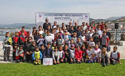 Santiago Moreno en Optimist y Fereyot Simón y María Carneiro en Cadete ganan el Trofeo Baitra de Vela Infantil Santiago Moreno en Optimist y Fereyot Simón y María Carneiro en Cadete ganan el Trofeo Baitra de Vela Infantil