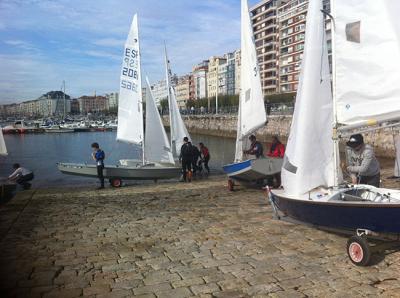 Tolosa y Cía. yl Patín se hicieron con la victoria en la 2ª tirada del trofeo Patín del Snipe santanderino Tolosa y Cía. yl Patín se hicieron con la victoria en la 2ª tirada del trofeo Patín del Snipe santanderino