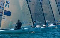 Tras la jornada de la clase Finn en Santander, el Holandés Nicholas Heiner se destaca, mientras que Joan Cardona se mantiene en la 5ª posición.  