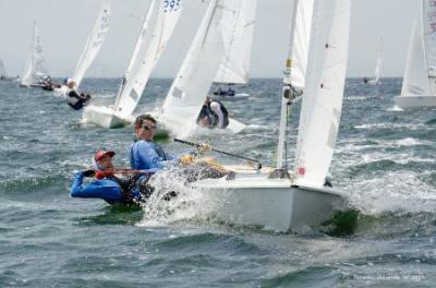 Triay y Noguera, primeros líderes en la Copa de España Snipe en Santiago de la Ribera Triay y Noguera, primeros líderes en la Copa de España Snipe en Santiago de la Ribera