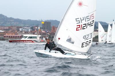 Trofeo de la Hispanidad de Vela Ligera del Astur de regatas de Gijón Trofeo de la Hispanidad de Vela Ligera del Astur de regatas de Gijón