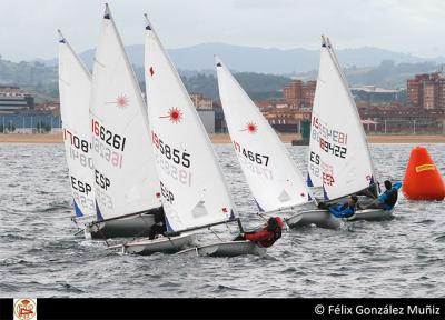 Trofeo de Verano de vela ligera bajo la organización del Real Club Astur de Regatas. Trofeo de Verano de vela ligera bajo la organización del Real Club Astur de Regatas.