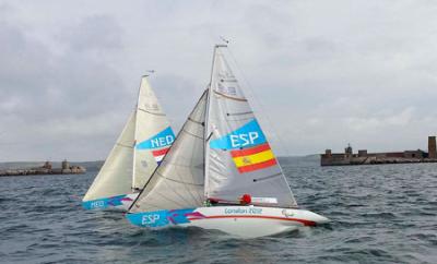 Un 16º y un 15º para Paco Llobet en el arranque de los Paralímpicos Londres 2012 en la clase 2.4mR   