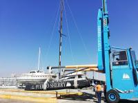 Un catamarán de Puerto Sherry intentará batir el récord de ascenso a vela del Guadalquivir