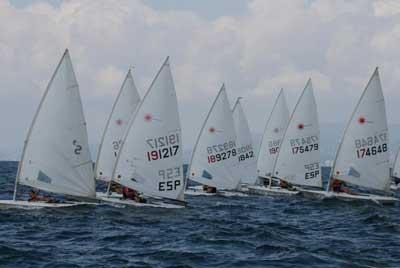 Un centenar de regatistas se dan cita en S’Arenal para el Nacional de Laser Radial Un centenar de regatistas se dan cita en S’Arenal para el Nacional de Laser Radial