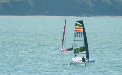 Un perezoso Eolo motivó al aplazamiento, por  varias horas, del comienzo de  las pruebas de la V semana Internacional de Vela Ciudad de Santander. 