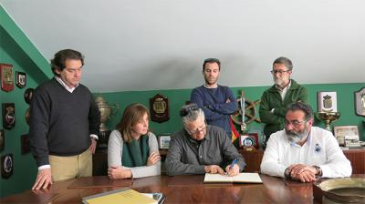 Visita del presidente Internacional de la Clase 420 por el Europeo de Vilagarcía Visita del presidente Internacional de la Clase 420 por el Europeo de Vilagarcía
