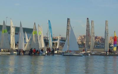 XLIV Ascenso del Guadalquivir. 150 regatistas y 63 embarcaciones de cinco clases disfrutaron de una jornada estival XLIV Ascenso del Guadalquivir. 150 regatistas y 63 embarcaciones de cinco clases disfrutaron de una jornada estival