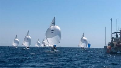Yeahnah no perdona y se adjudica la regata Puerto Portals Dragon Championship Yeahnah no perdona y se adjudica la regata Puerto Portals Dragon Championship