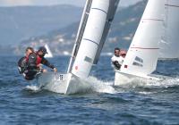 Zampacavallo, “bestia negra” de la flota viguesa al firmar tres primeros puestos en la jornada inaugural del Test Event internacional de Vaurien