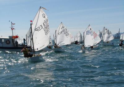 Éxito de participación y organización de la 63 Regata Magdalena de Vela Ligera e Infantil en el RCN Castellón Éxito de participación y organización de la 63 Regata Magdalena de Vela Ligera e Infantil en el RCN Castellón