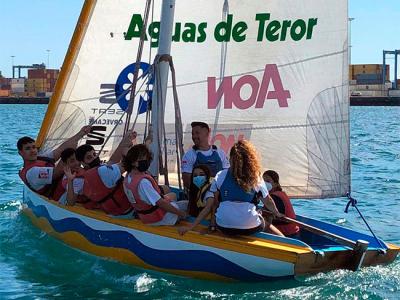 La Escuela de Vela Latina Canaria mantiene su actividad durante todo el año La Escuela de Vela Latina Canaria mantiene su actividad durante todo el año